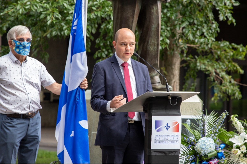 Consulat général de France à Québec : M. Thierry Morel, représentant du consul général.