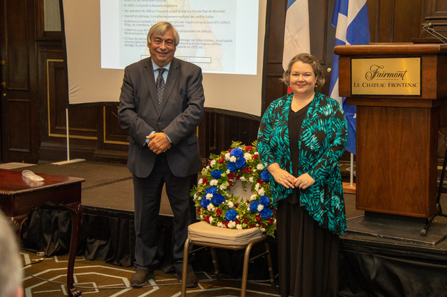 Denis Racine et Mme Catherine Ferland, directrice générale des Rendez-vous d'histoire de Québec