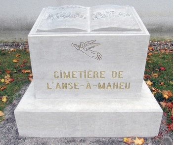 Mémorial dévoilé en novembre 2012.