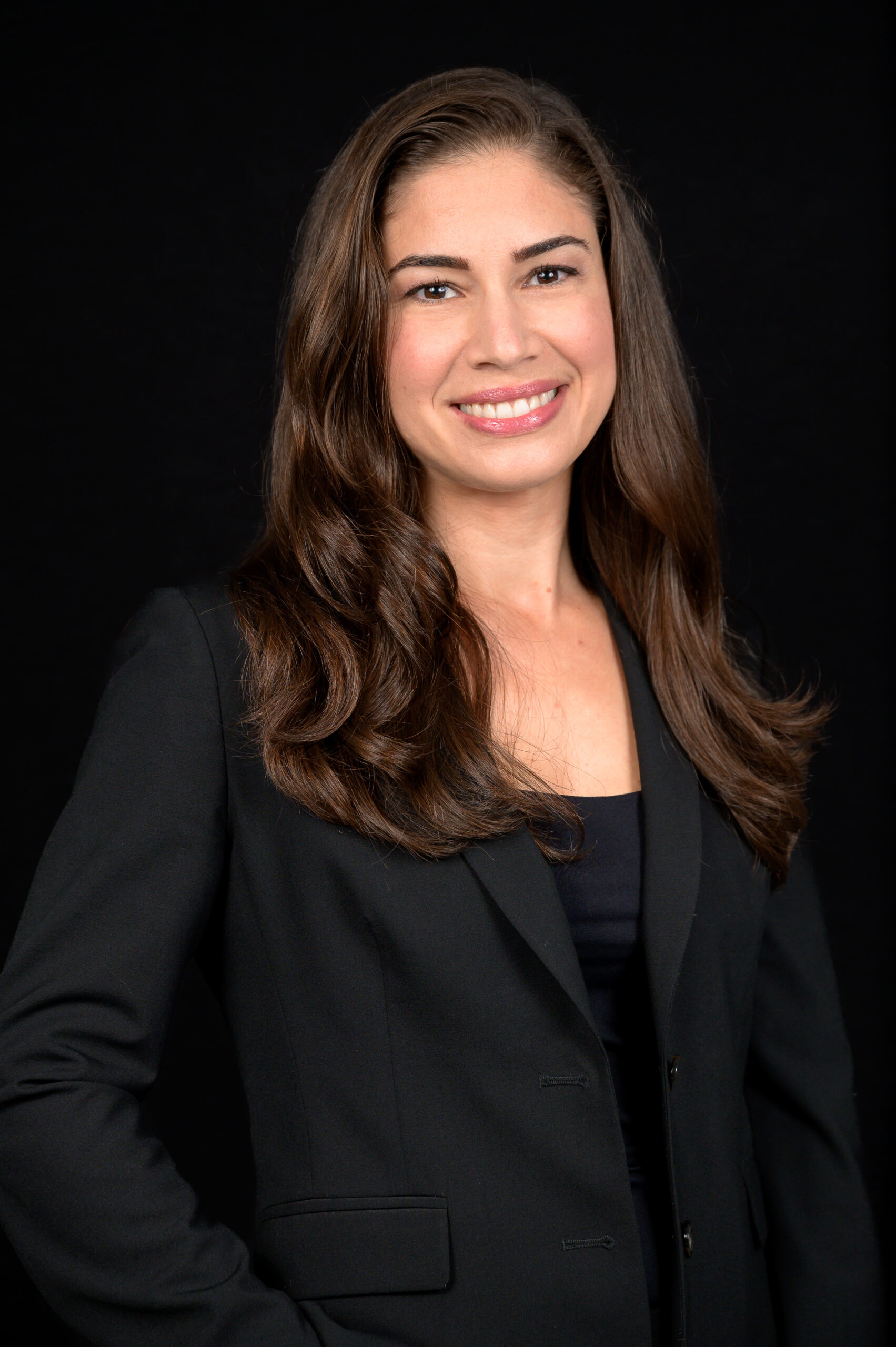 https://clients-conceptsk8.com/dentistenapierville-home/wp-content/uploads/2025/06/BeatriceBaho-scaled.jpg