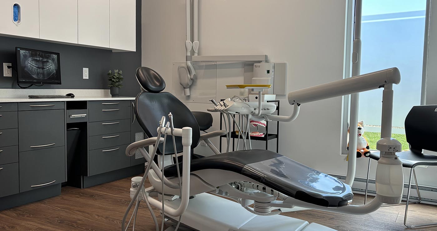 https://clients-conceptsk8.com/dentistenapierville-home/wp-content/uploads/2025/07/salle-examen-dentiste-napierville.jpg